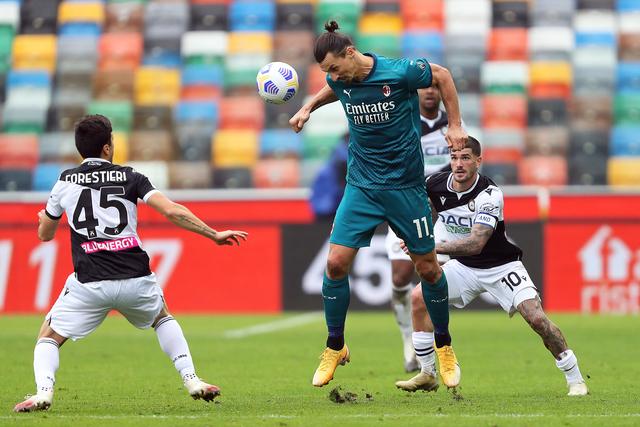 英超-萨拉赫造4球迪亚斯双响 利物浦6-3热刺